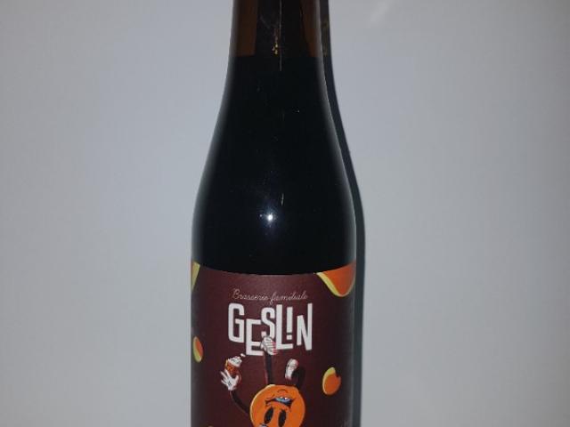 Arona, Bière brune bouleversante et renversante comme les blagues de papa. 6.1%